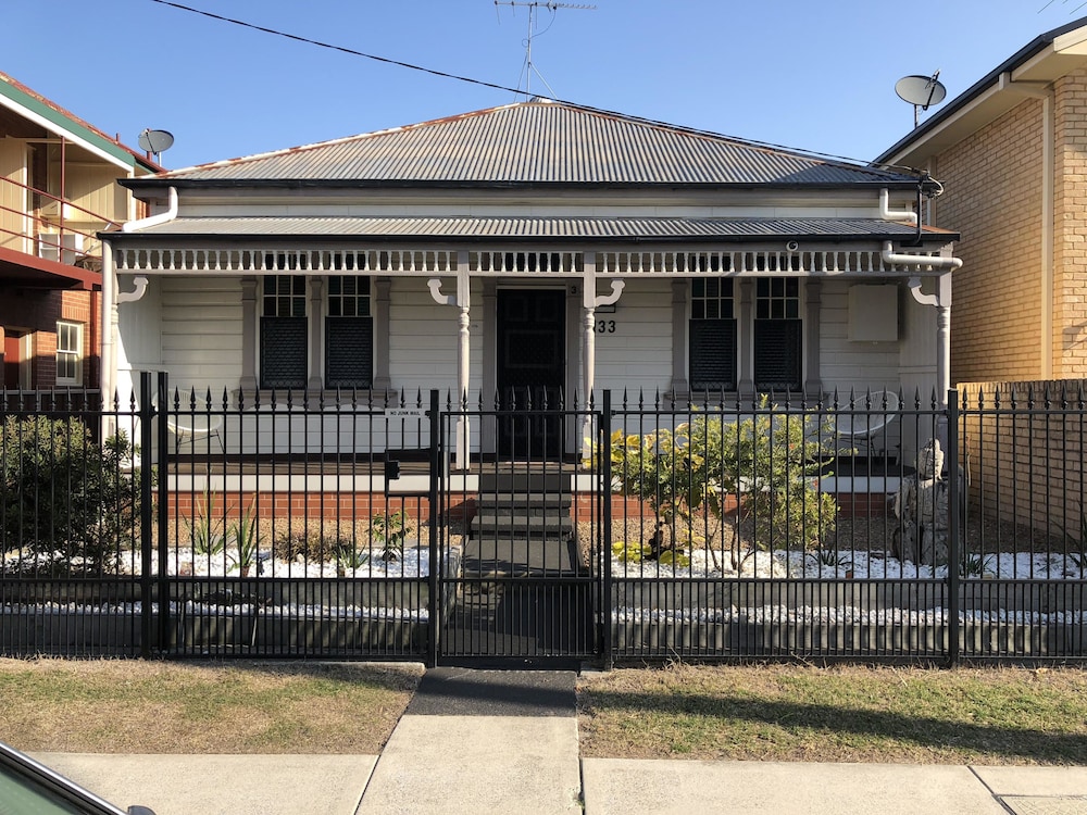 Hamilton Cottages