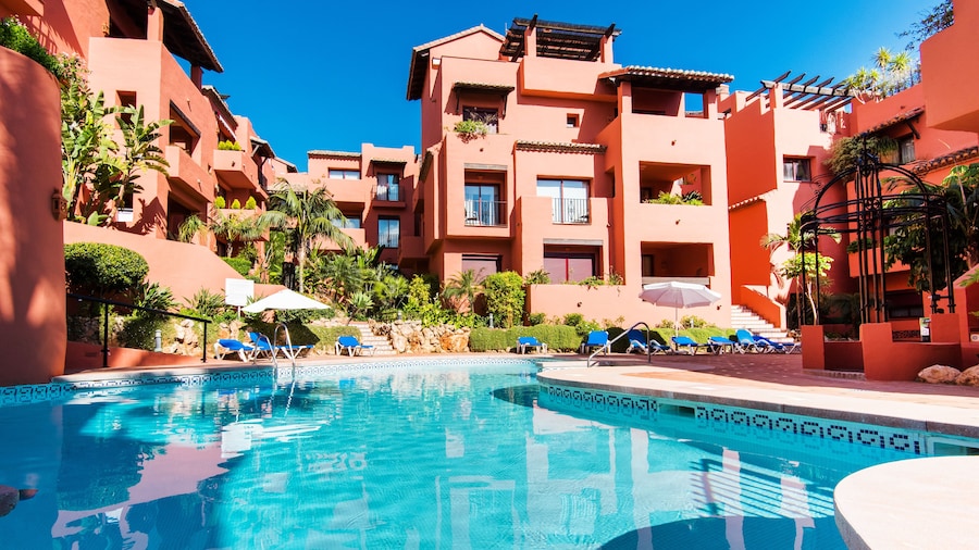 RentAndHomes Marbella Luxury Beach
