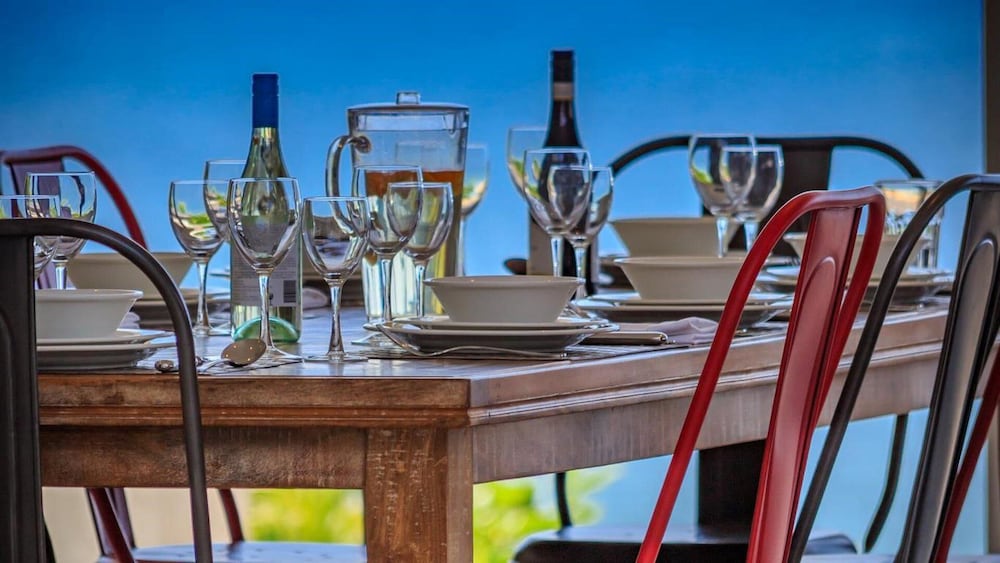 Sandras Beach House - Pacific Palms Holidays