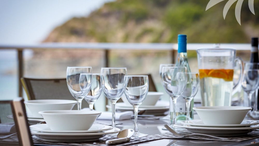 Sandras Beach House - Pacific Palms Holidays