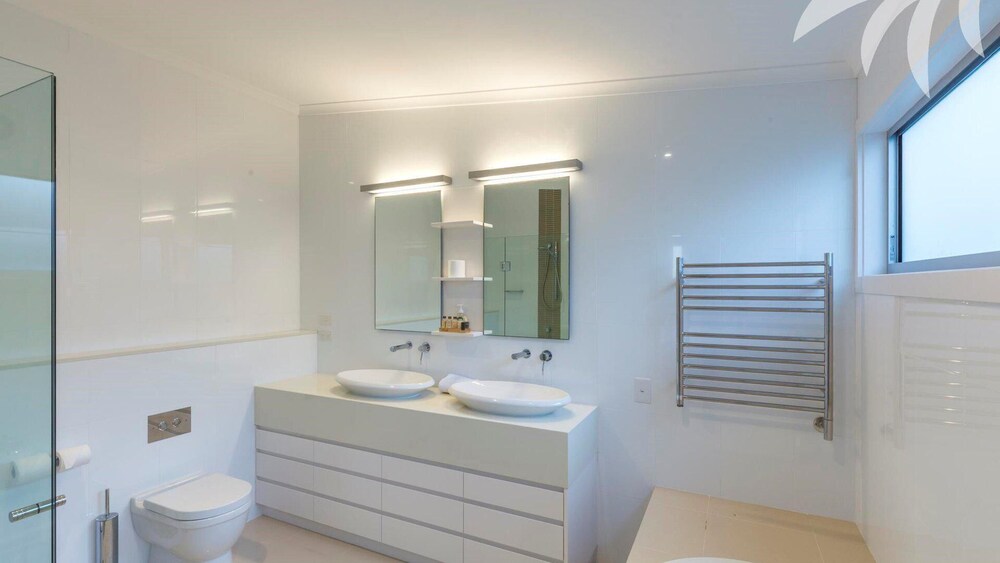 Sandras Beach House - Pacific Palms Holidays