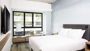 In-room safe, desk, iron/ironing board, free WiFi