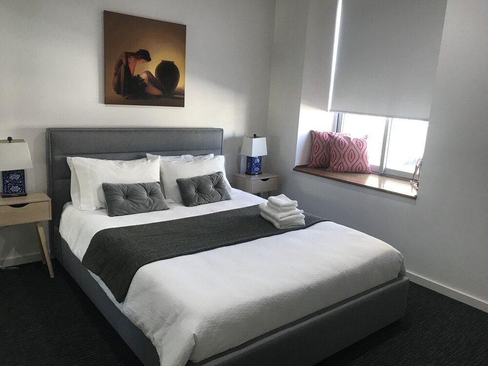 Inner Soho Apartments