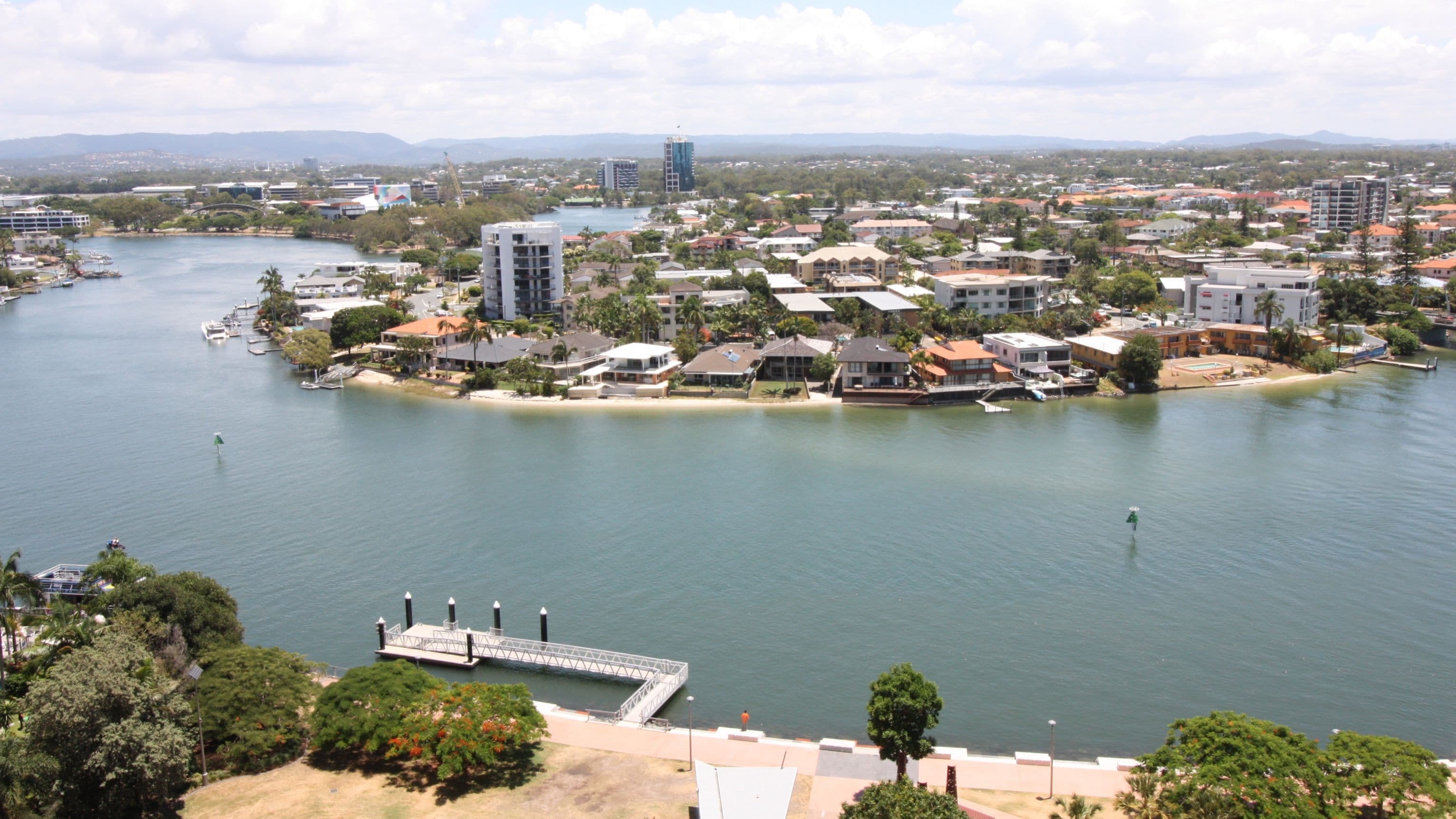 Cavill Avenue Luxury Private Apartments