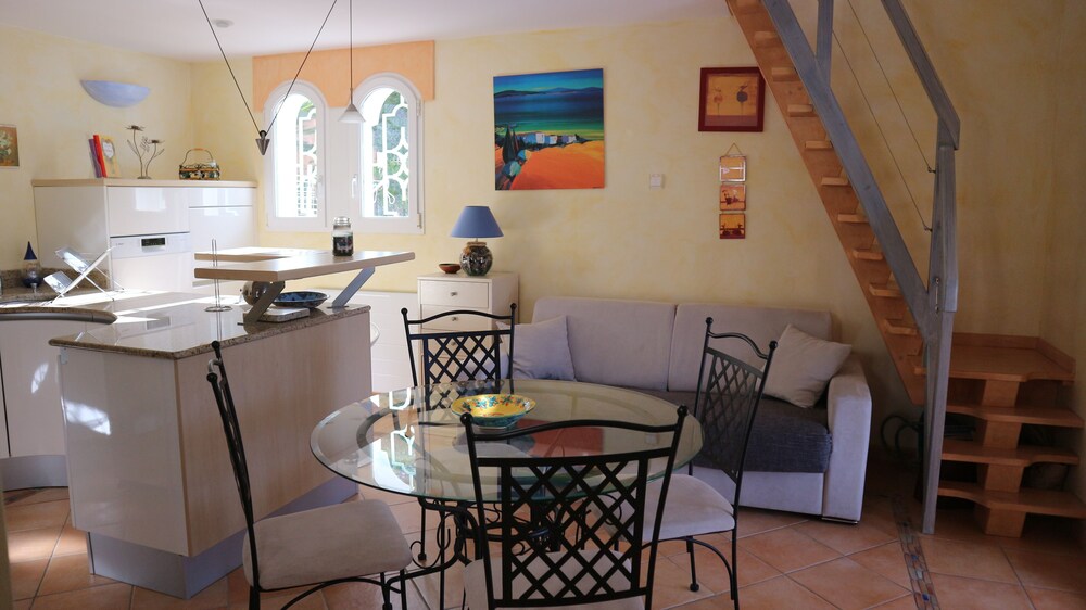 Penthouse Apartment in Secured Private Villa - La Croix-Valmer | Vrbo - Penthouse Rentals With Private Secured Driveway Entrance