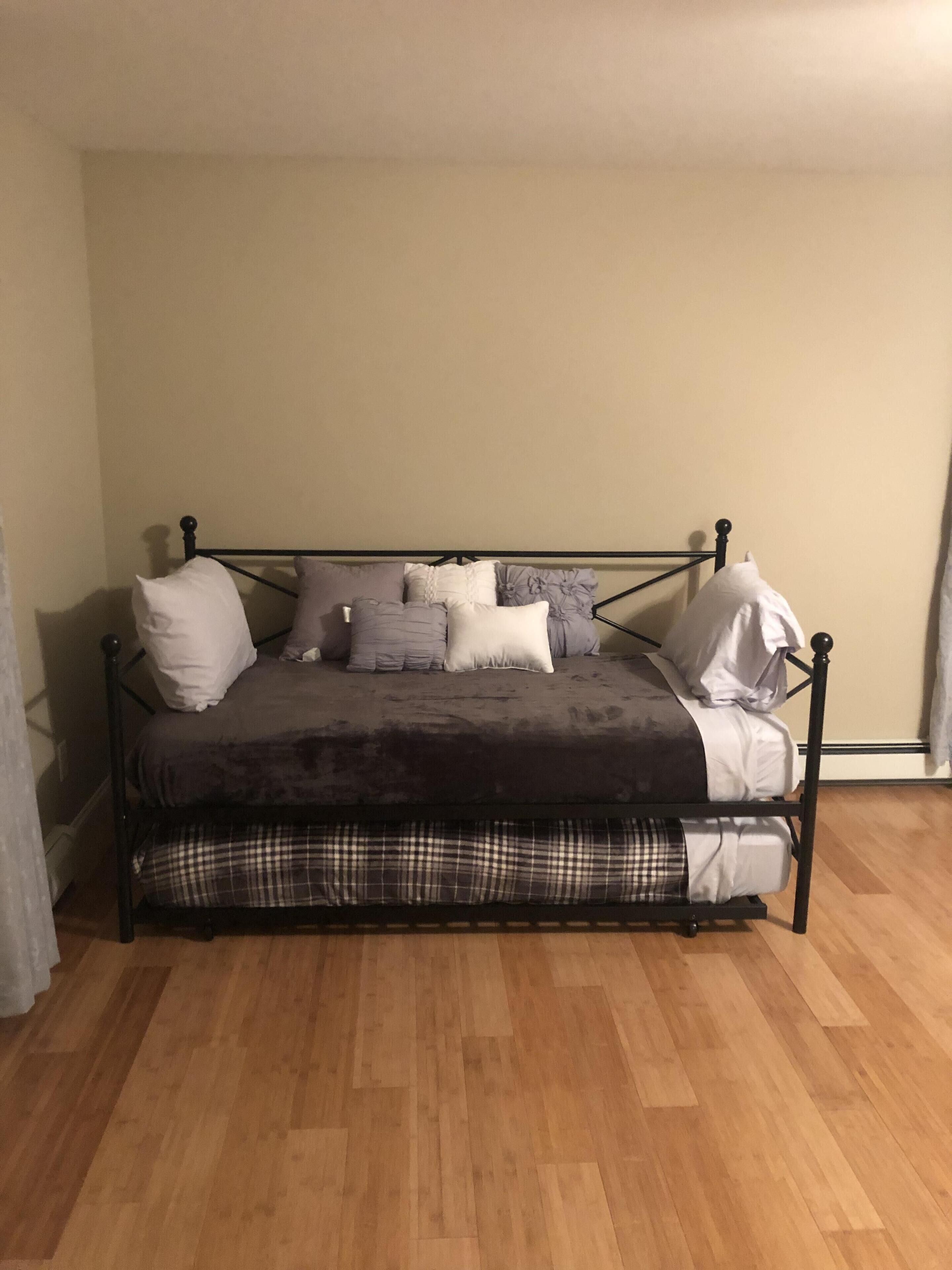 Immaculate Cape Cod Family Retreat- Minutes From Ponds, Lakes, and Ocean! in Sandwich, United States