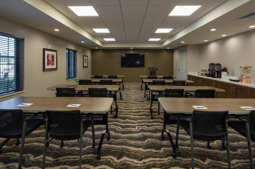 Staybridge Suites Phoenix - Biltmore Area, an IHG Hotel
