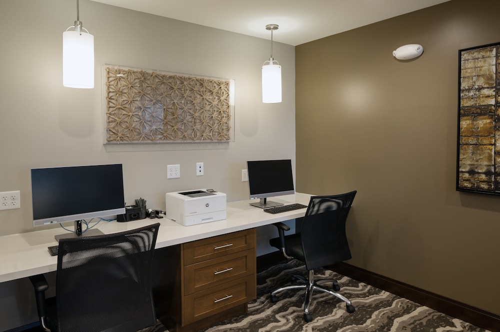 Staybridge Suites Phoenix - Biltmore Area, an IHG Hotel