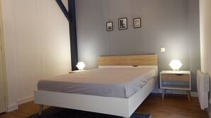 2 chambres, fer et planche à repasser, draps fournis