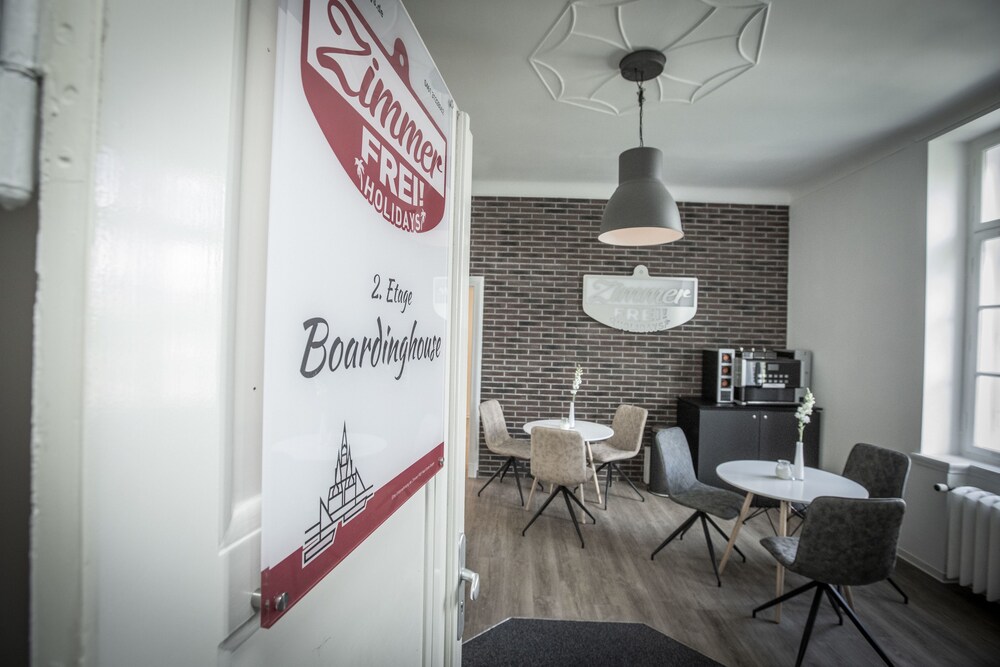 Interior entrance, Zimmer FREI Boardinghouse