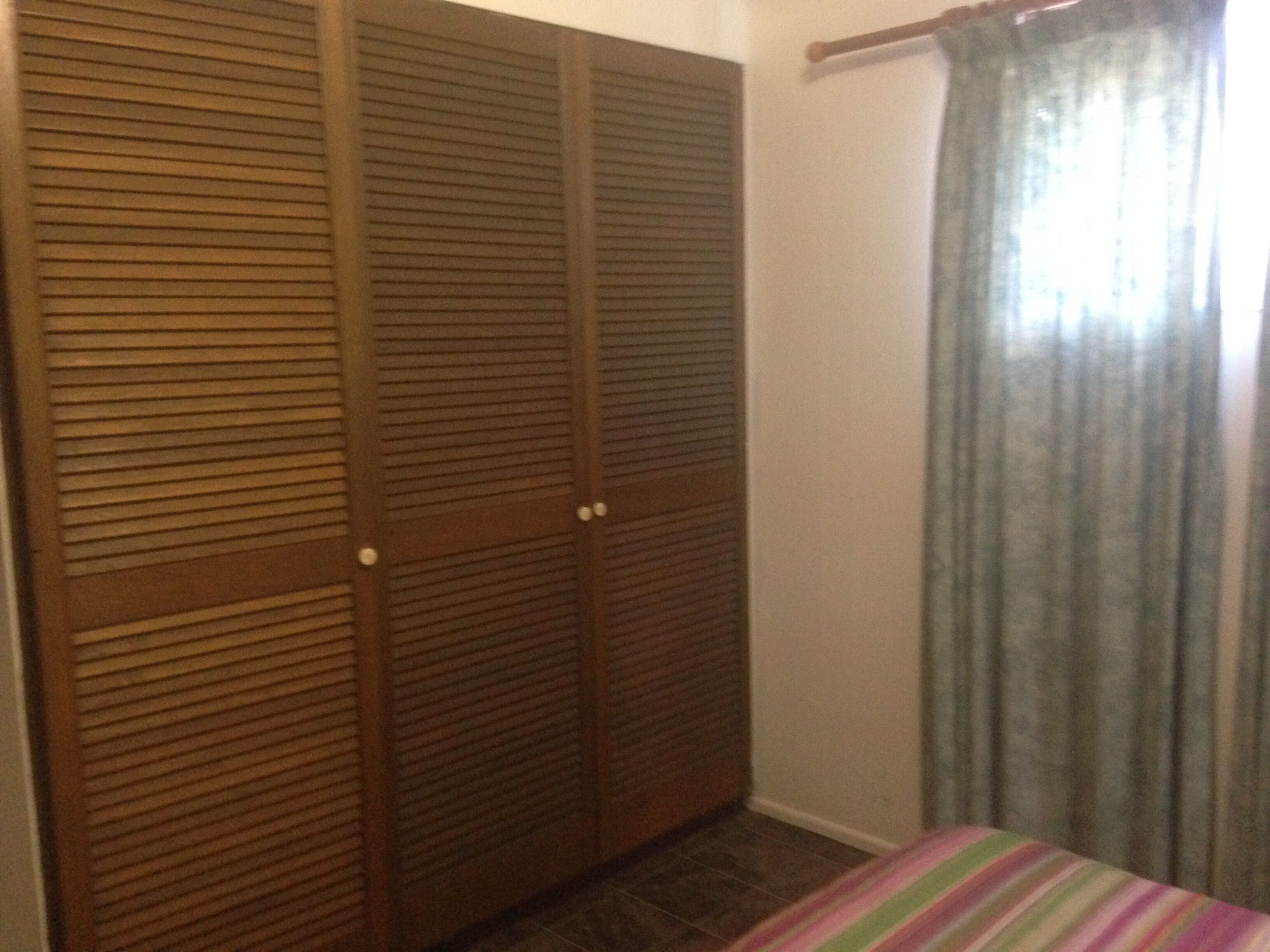 Moreton Island Beach house at Bulwer ‘Mister Barge’<br>