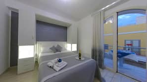 In-room safe, free WiFi, linens