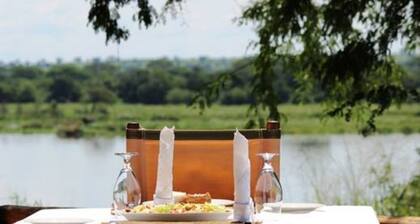 Kabalega Wilderness Lodge