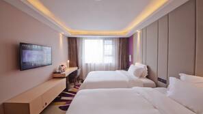 1 bedroom, premium bedding, down comforters, memory foam beds