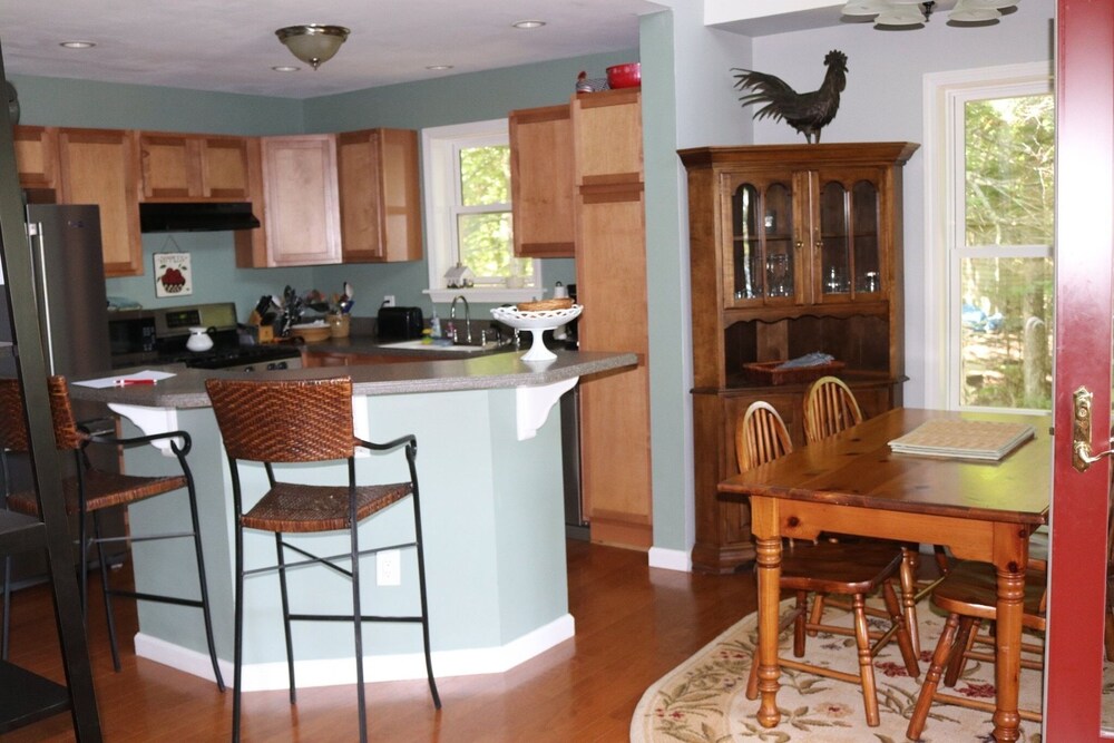 Branch Lake, lakefront cottage in the woods, Ellsworth ME Deals