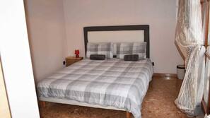 3 bedrooms, blackout curtains, iron/ironing board, free cots/infant beds