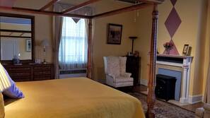 Premium bedding, individually decorated, iron/ironing board, free WiFi