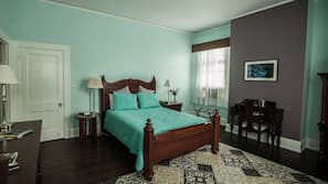Premium bedding, individually decorated, iron/ironing board, free WiFi