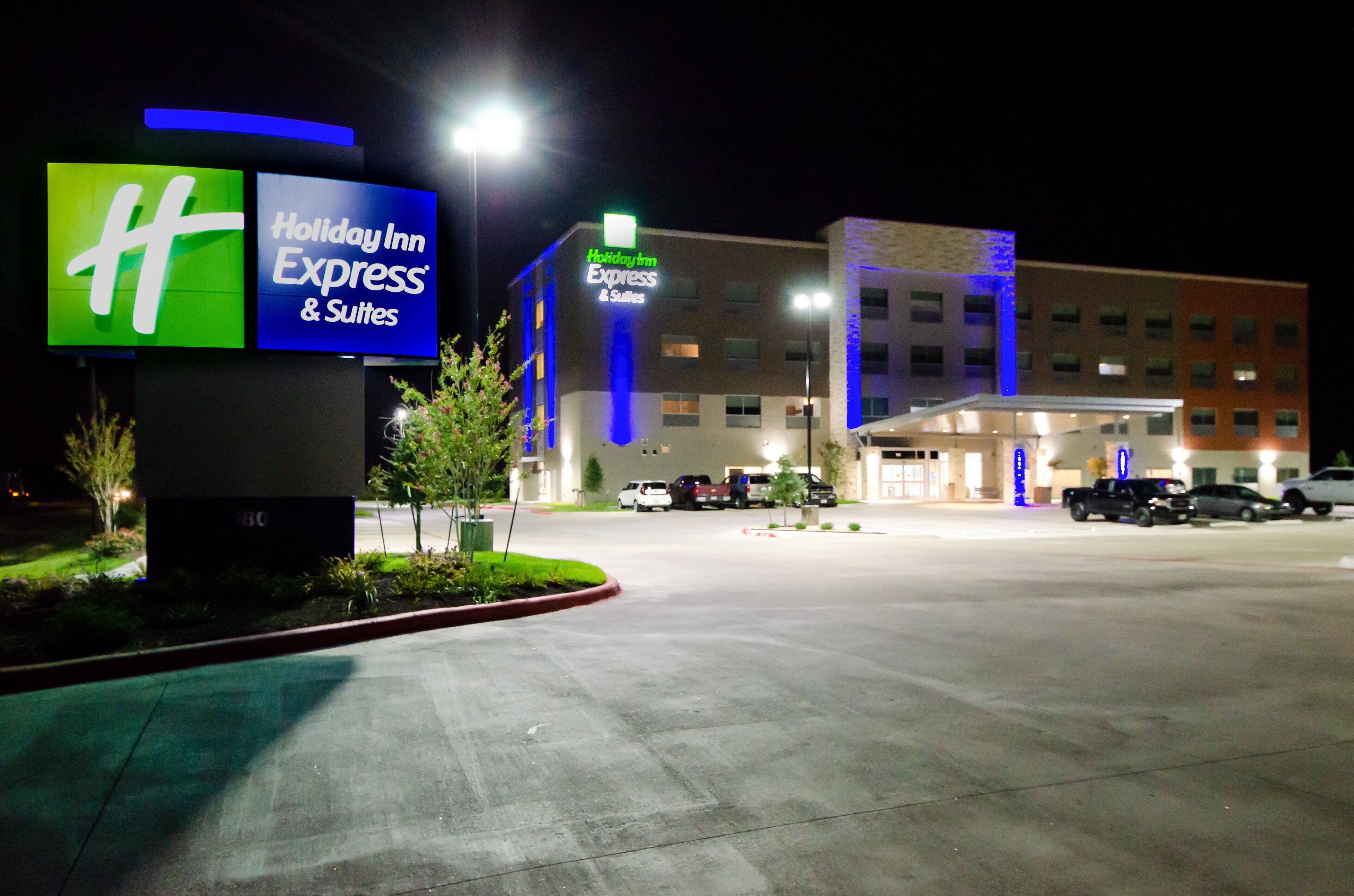 Holiday Inn Express & Suites Taylor, an IHG Hotel in Taylor, United States