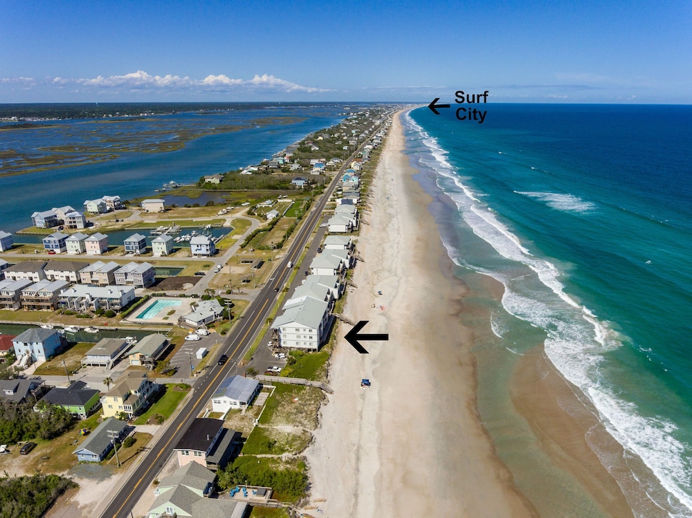 Oceanfront Condo Queen’s Grant WiFi, Pool, Boat Ramp & Dock, Topsail