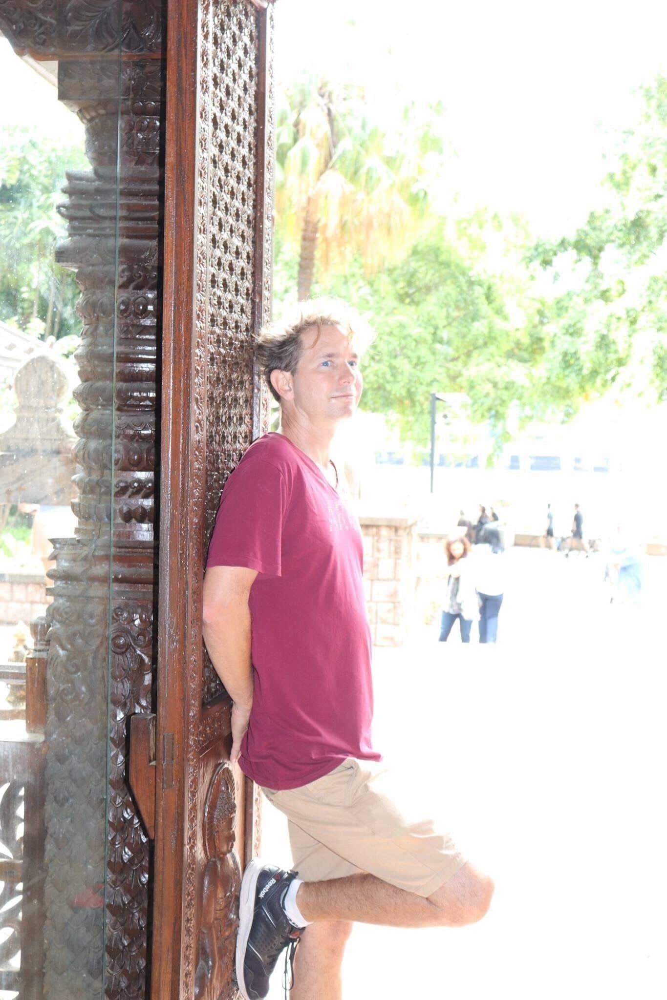 Wesley Taylor Art Studios Paint & Stay plus tour