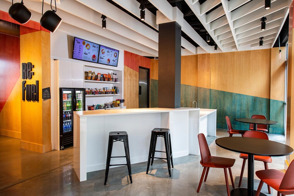 Aloft Savannah Downtown Historic District in Savannah | Best Rates ...
