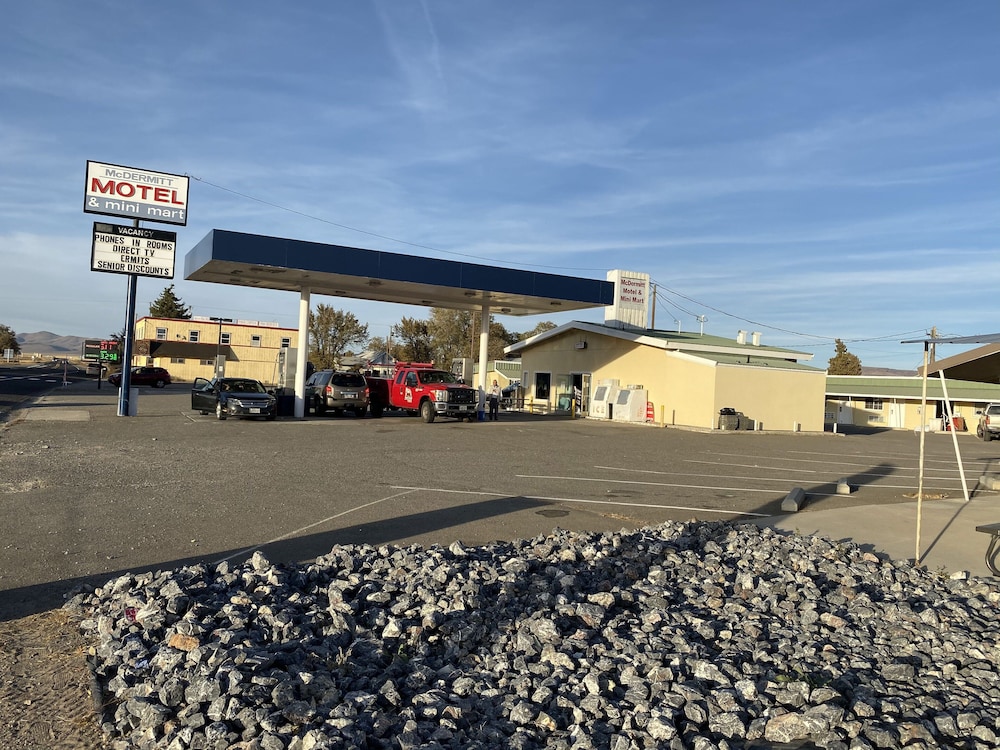 McDermitt Gas Grill and Motel in McDermitt Best Rates & Deals on Orbitz