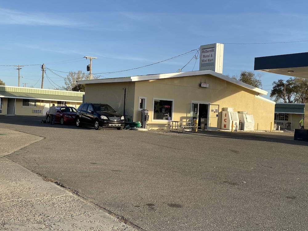 McDermitt Gas Grill and Motel Deals & Reviews (McDermitt, USA) Wotif