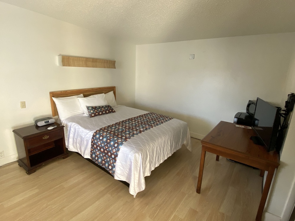 McDermitt Gas Grill and Motel in McDermitt Best Rates & Deals on Orbitz