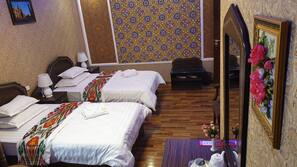 Iron/ironing board, free WiFi, linens