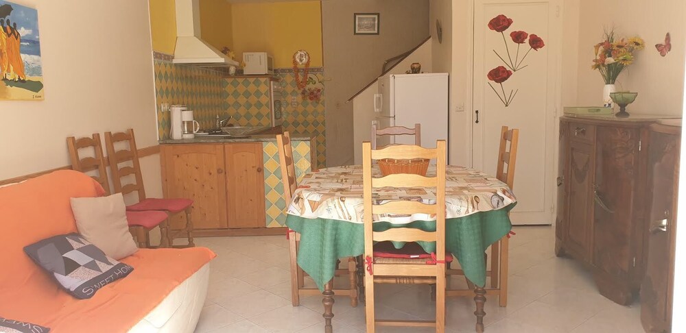 Maison Clemenceau Valras Plage In Beziers Hotel Rates