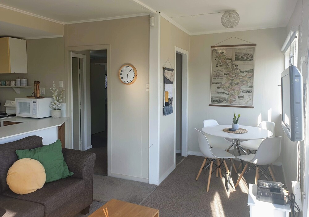 Waipoua Lake House (by the lake) NZ180 Deals & Reviews (Mangakino, NZL) Wotif