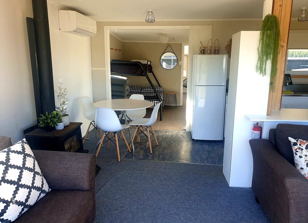 Waipoua Lake House (by the lake) NZ180 Deals & Reviews (Mangakino, NZL) Wotif