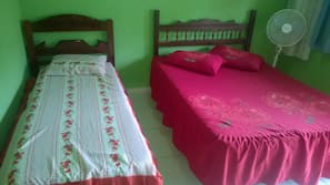 Ferros/tábuas de passar roupa, Wi-Fi de cortesia, roupa de cama