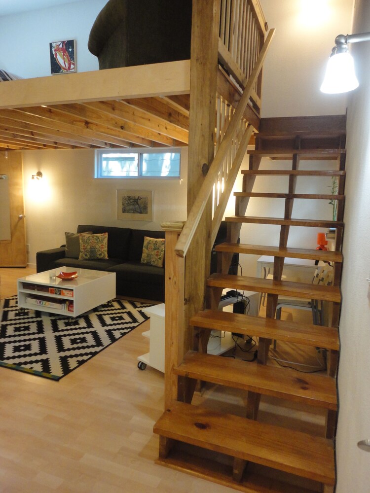 Best Central Location/Private Urban Oasis/ Travis Heights Near SoCo & Downtown