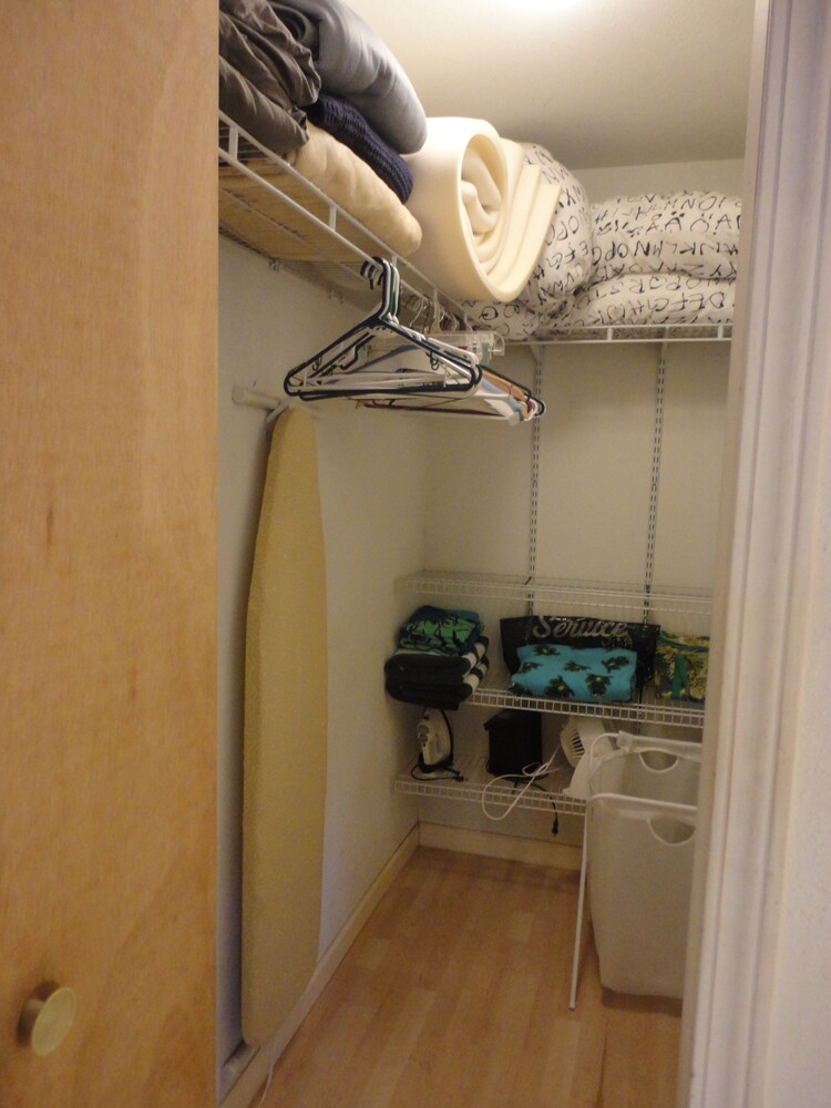 Best Central Location/Private Urban Oasis/ Travis Heights Near SoCo & Downtown