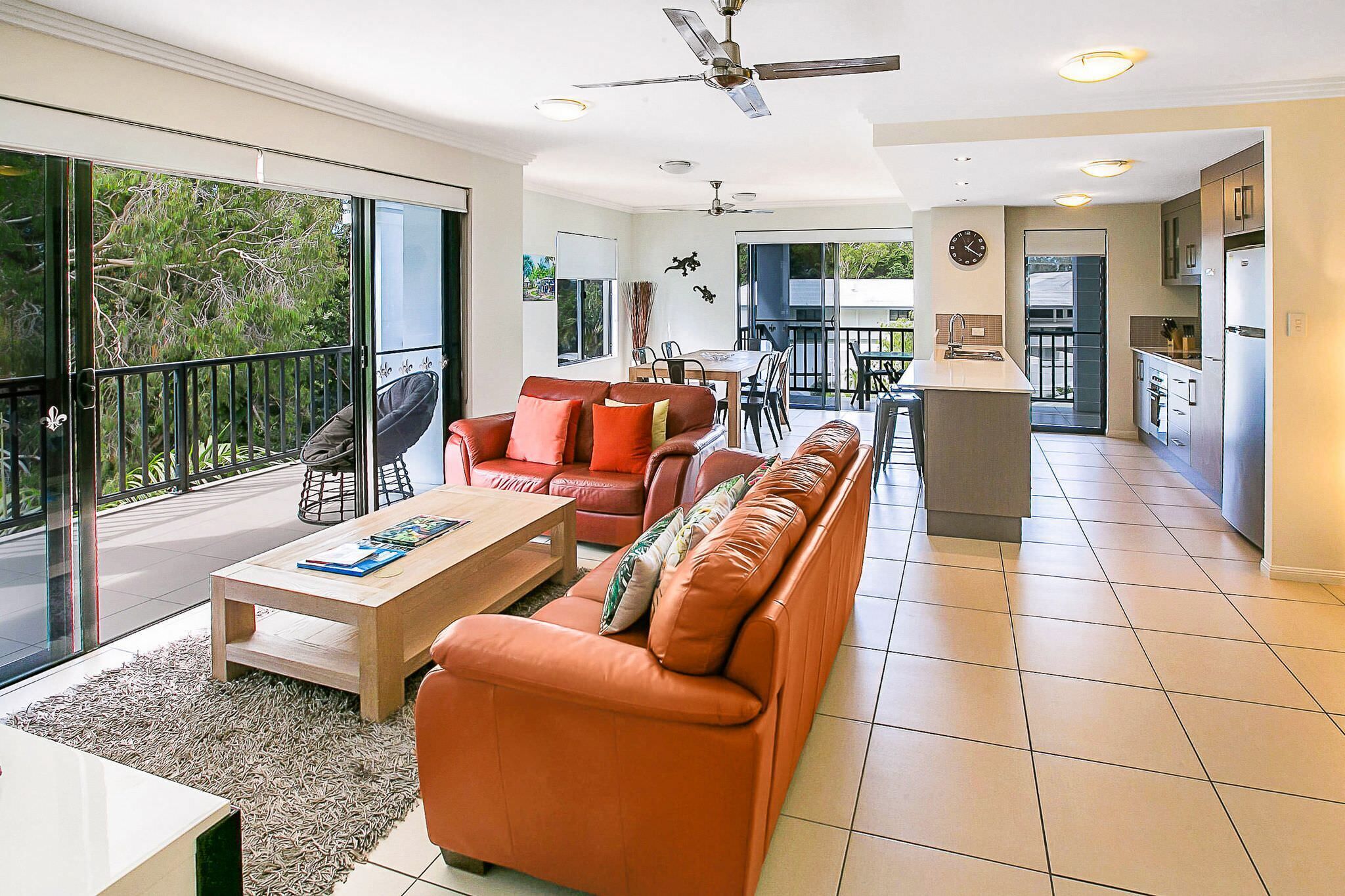 Boutique 3 bedrom 2 bathrm various styles @ Elysium Apartments