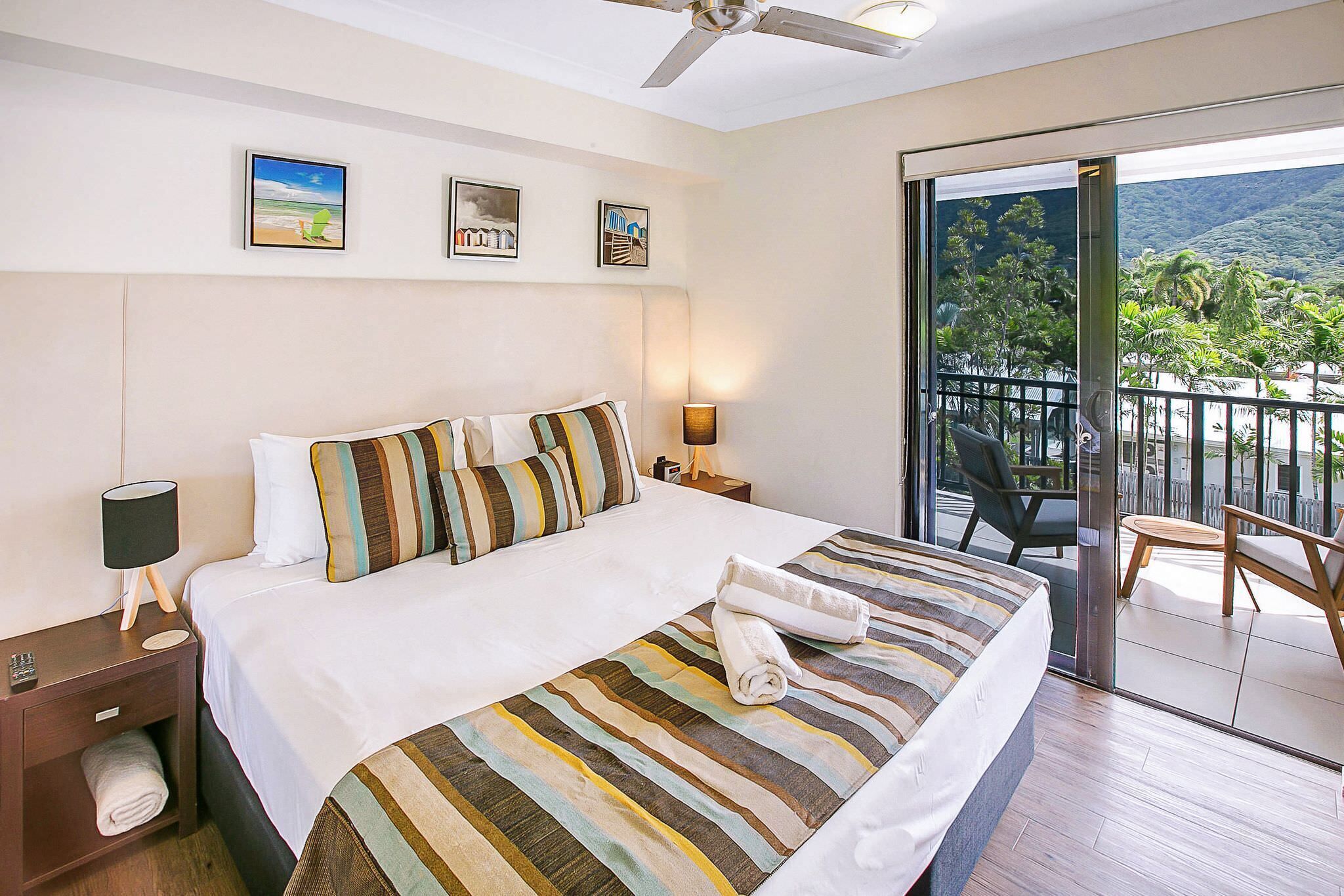 Boutique 3 bedrom 2 bathrm various styles @ Elysium Apartments