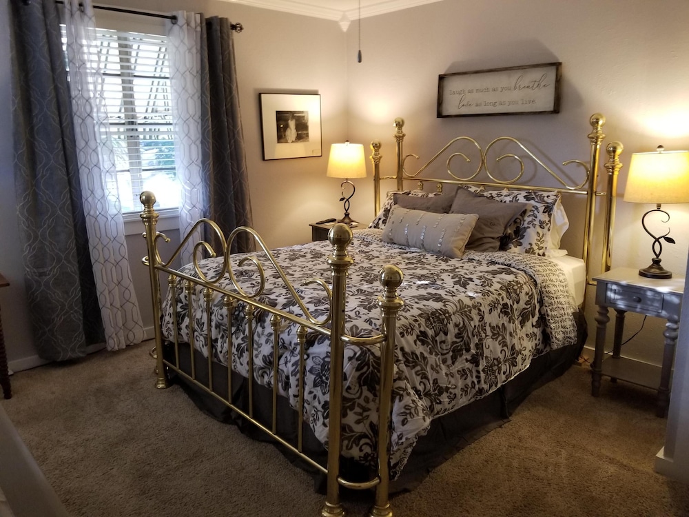 Historic Home/Apt...