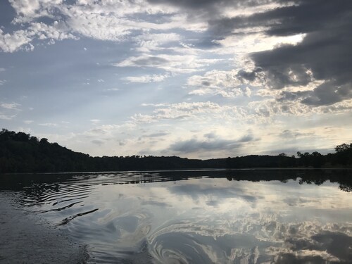Hotels Near Lake Taneycomo In Branson Ebookers Com