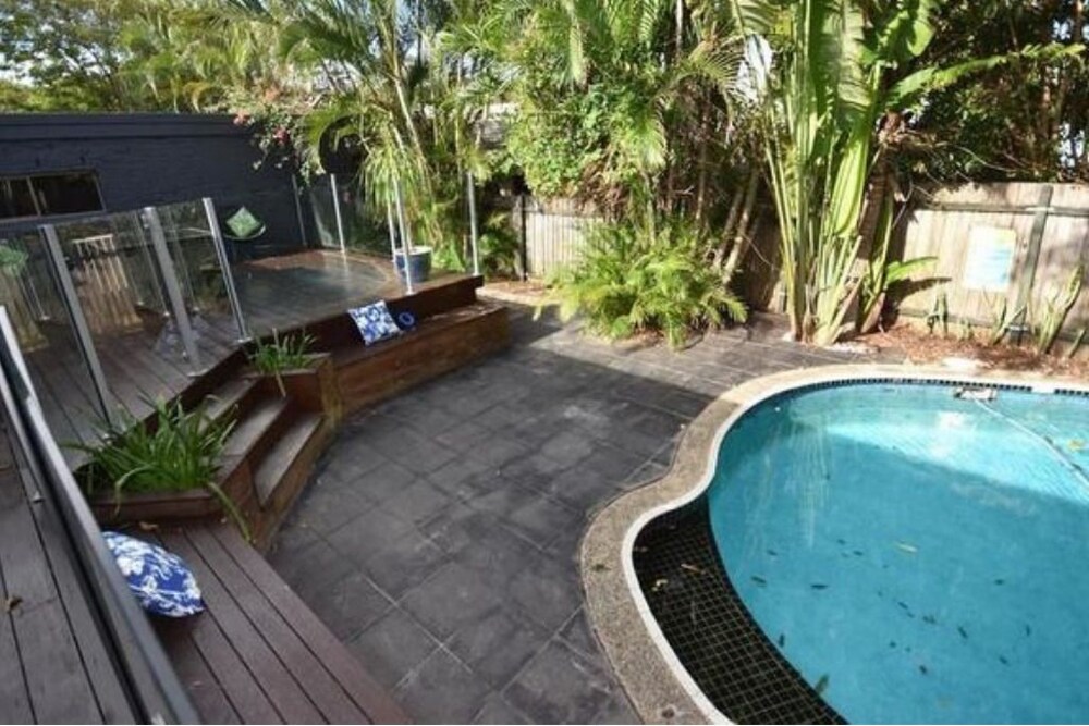 Private Paradise Minutes from the Beach