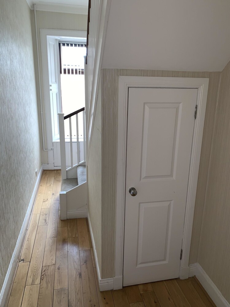 Village Tavern Apartment