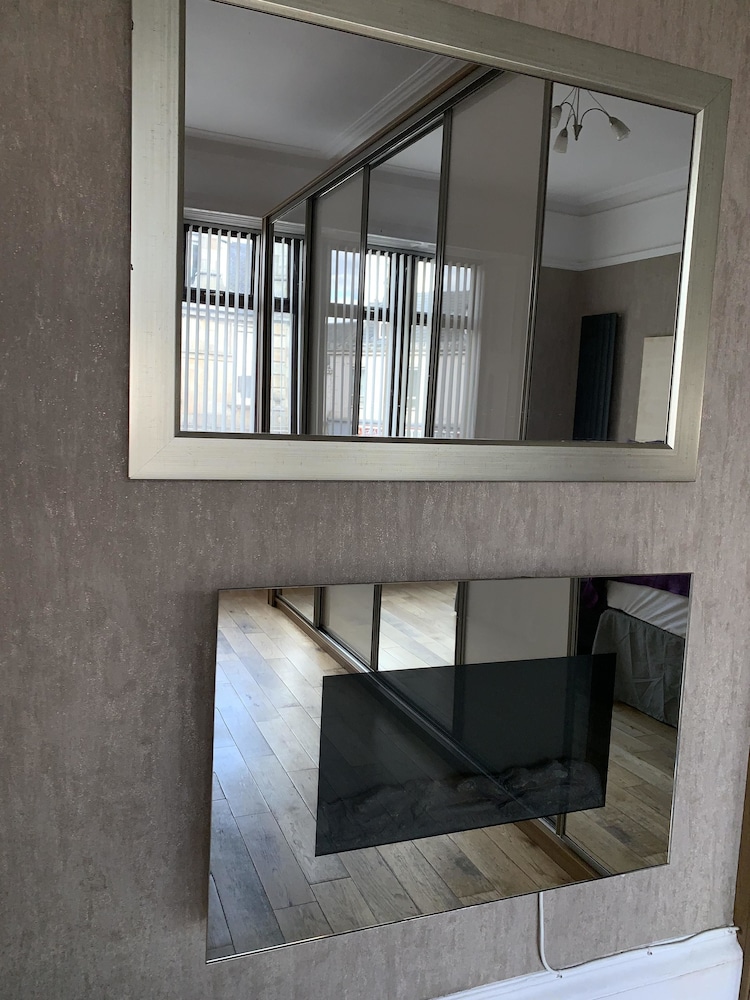 Village Tavern Apartment