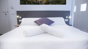 Soundproofing, cots/infant beds, free WiFi