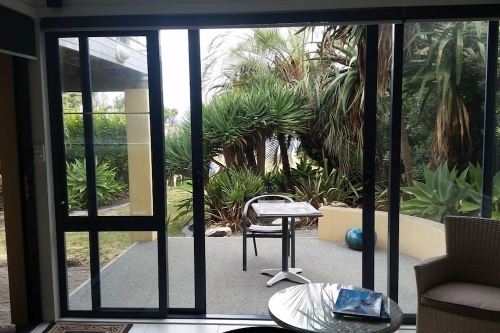 Wainui Absolute Beachfront Studio Unit Deals & Reviews (Gisborne, NZL