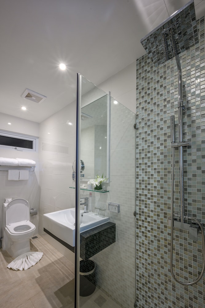 Photo - The Beachfront Hotel Phuket