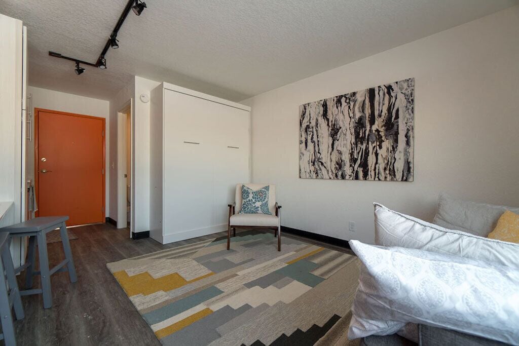 228 Spaces - Cedar Falls Micro-apartment in Waterloo, United States