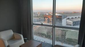 Minibar, in-room safe, iron/ironing board, free WiFi