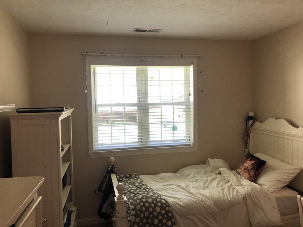 Conneaut Lake, PA 5 Bedroom Lakefront Home with 100' of Frontage and