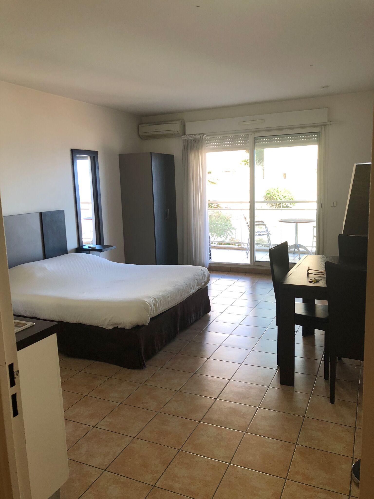 Monaco Sunshine studio sea views, optional parking: Precios, promociones y  comentarios | Expedia.com